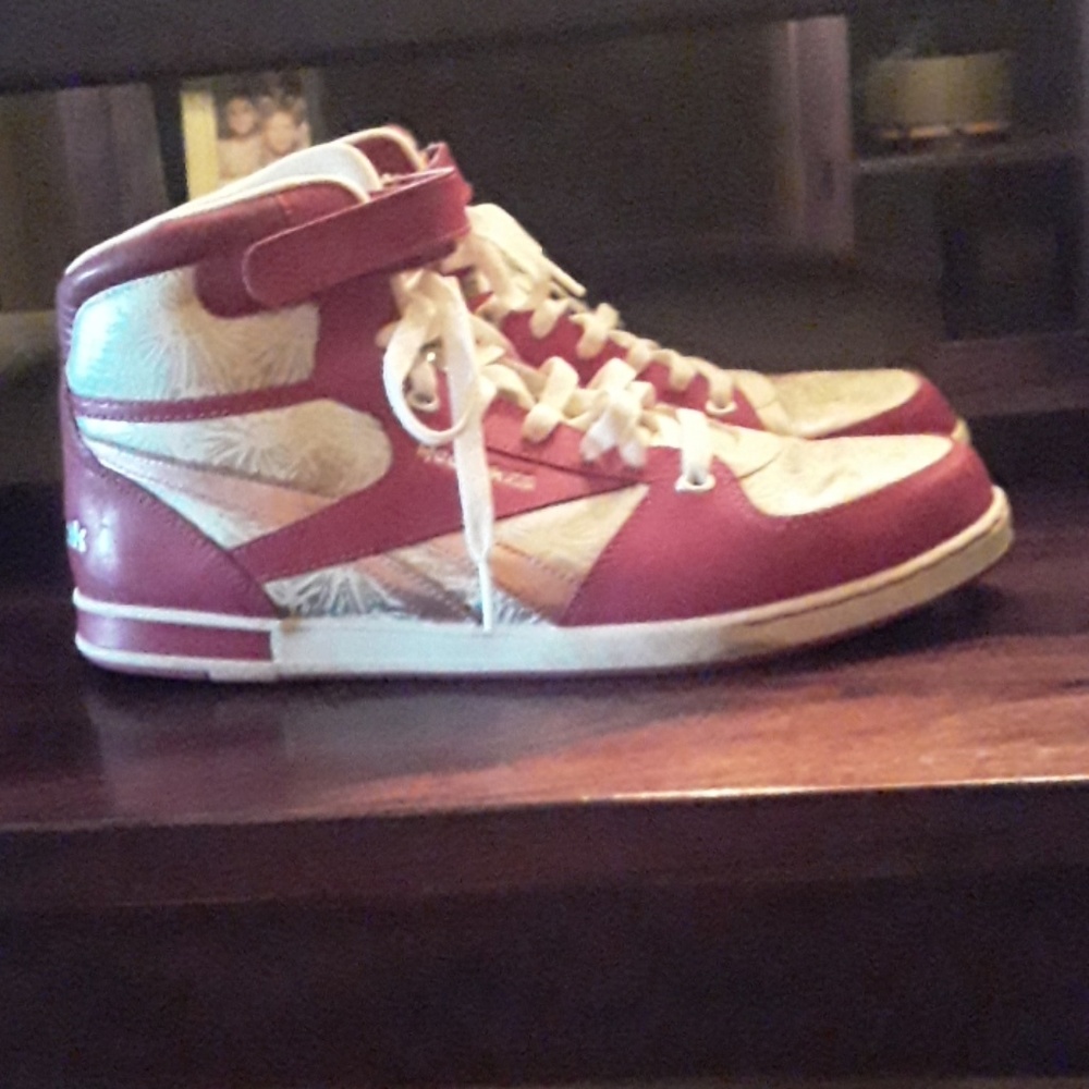 Reeebok  Fuchsia High Tops
